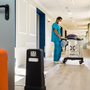 Robot desinfección Xenex Covid 19 en instalaciones